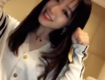 目易小姐姐,揭秘时尚界的璀璨新星